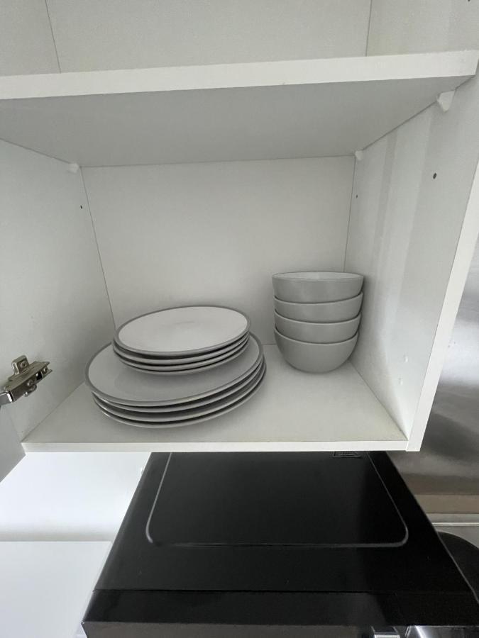 Modern 2-Bed Apartment In The Heart Of Salford Quays מראה חיצוני תמונה
